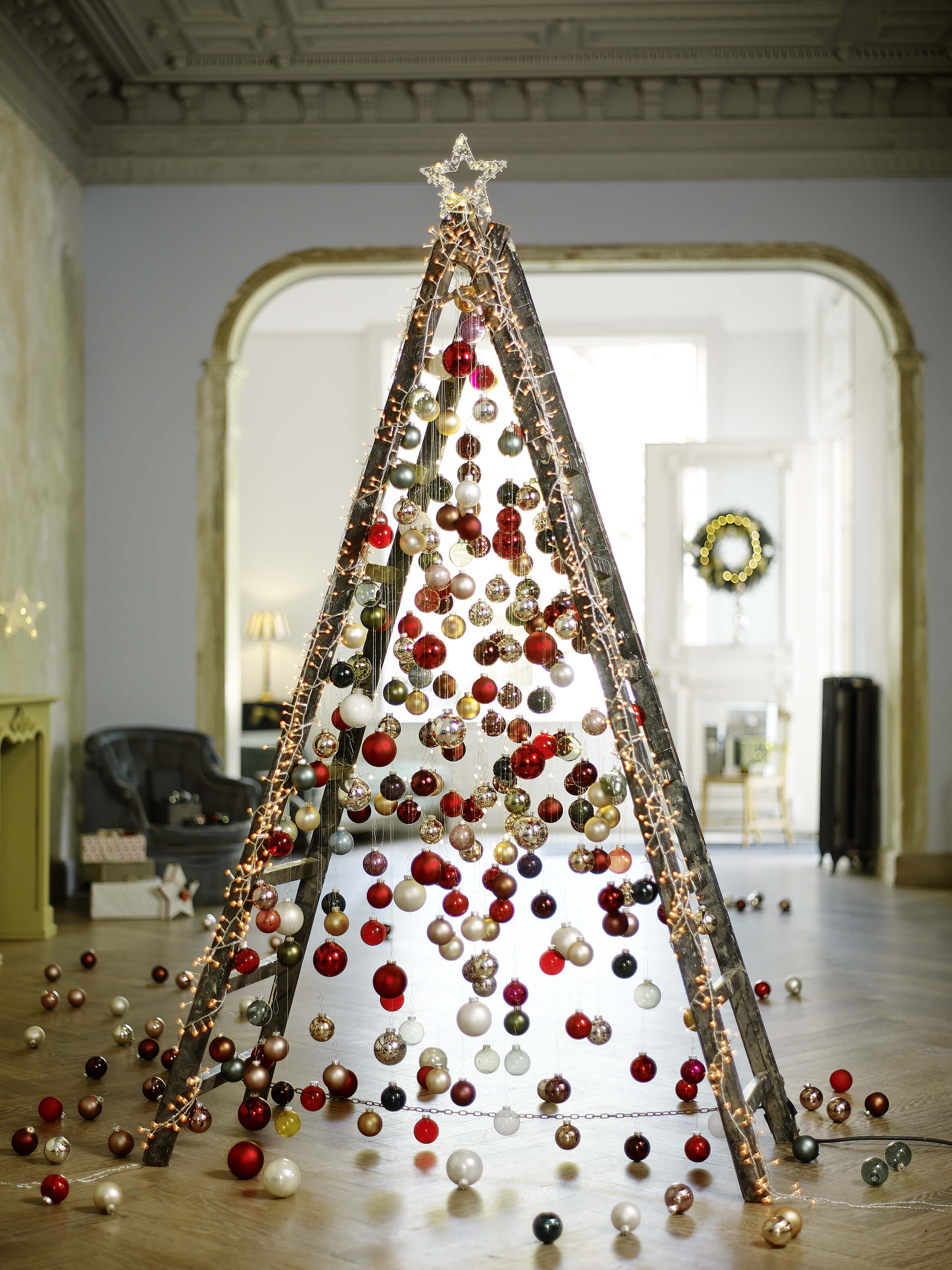 Country Meets Modernist Christmas Tree