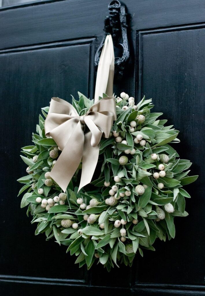 36 Best Christmas Wreath Ideas and Designs for 2021