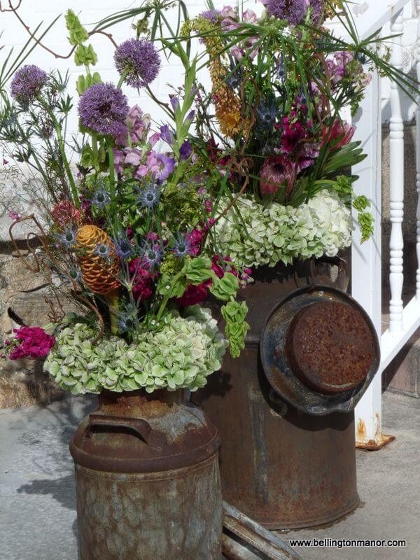 Stun with Seasonal Wildflower Arrangements