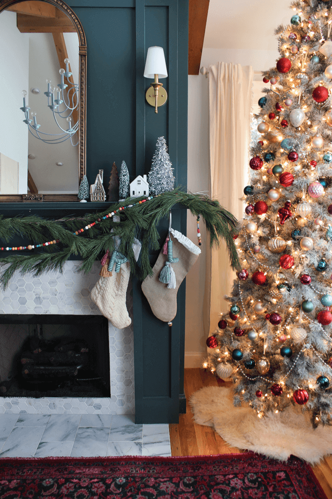 Colored Balls on White Tree