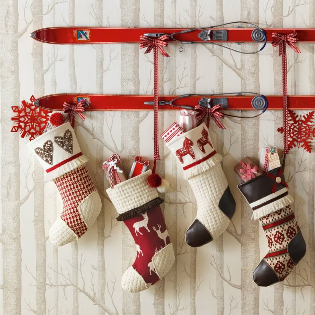 Christmas Wall Decor Ideas