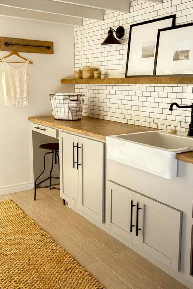 Utilitarian Beauty with a Subway Tile Backsplash