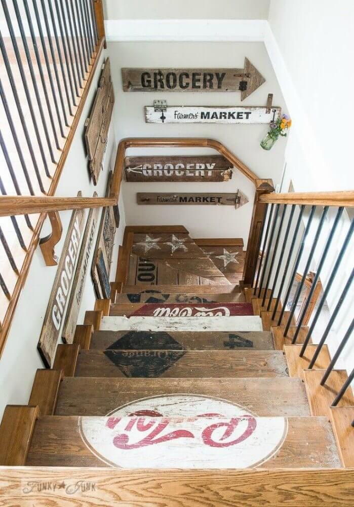 stairway wall decor ideas