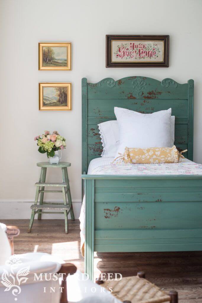 The Perfect Primitive Guest Bed