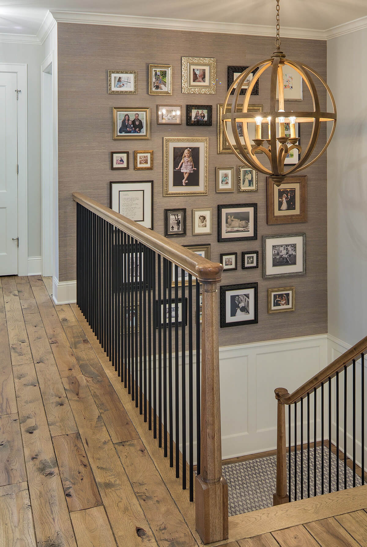 Interior Design Ideas Small Hall Stairs Landing Hallway - Decoratorist -  #122106