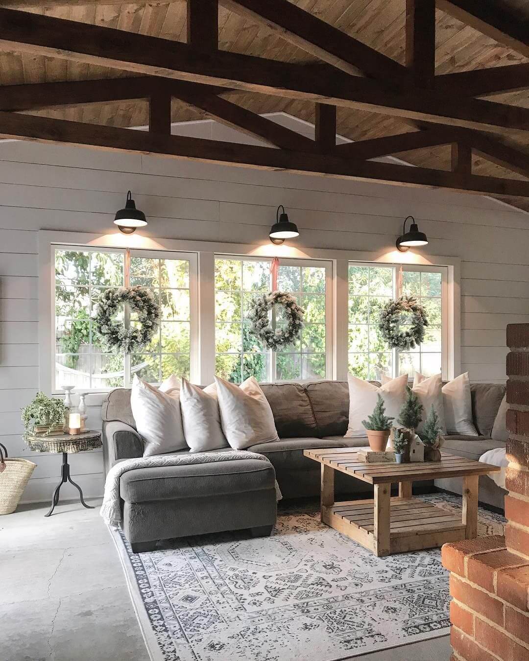 35 Best Farmhouse Interior Ideas And Designs For 2021   23 Rustic Farmhouse Interior Design Ideas Homebnc 