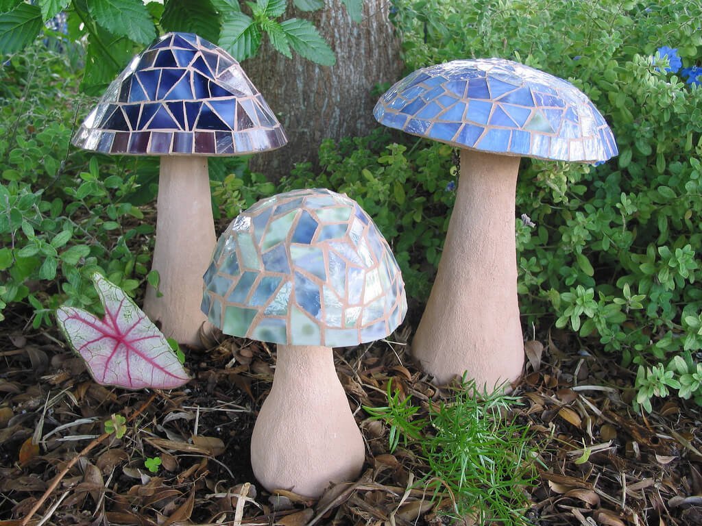 Mosaic Concrete Garden Mushroom DIY Project