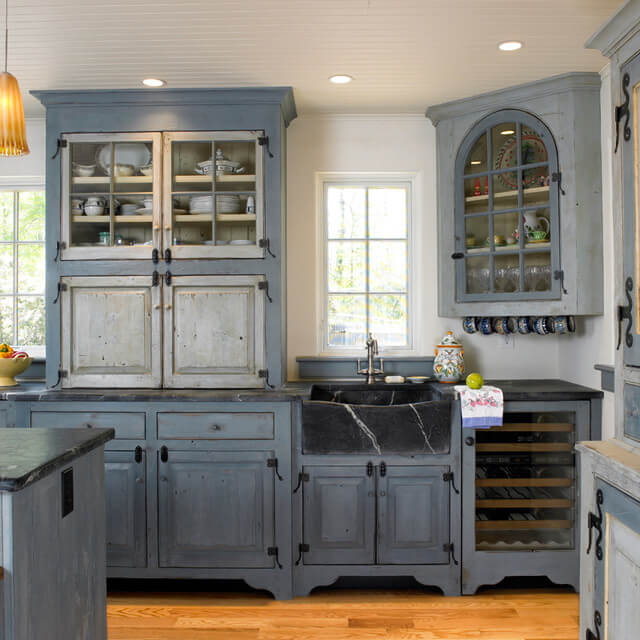 35 Best Farmhouse Kitchen Cabinet Ideas and Designs for 2021