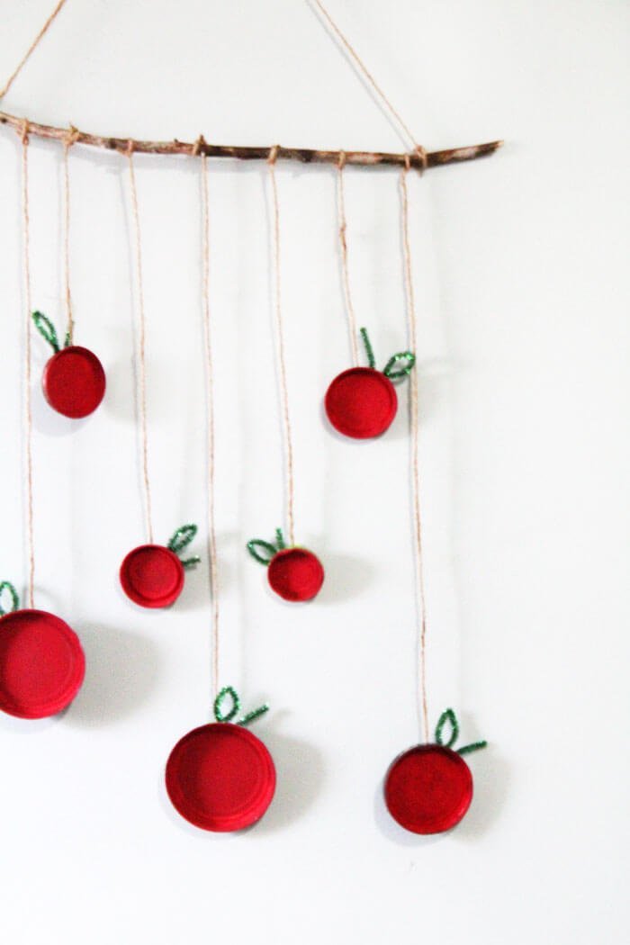 DIY Apple and String Wall Decor