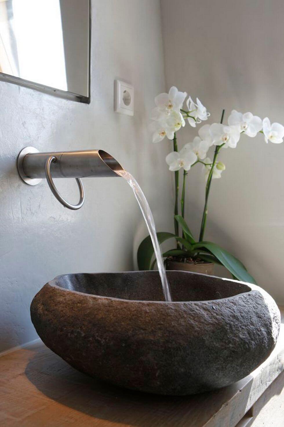 Rustic Sink with Minimalist Features