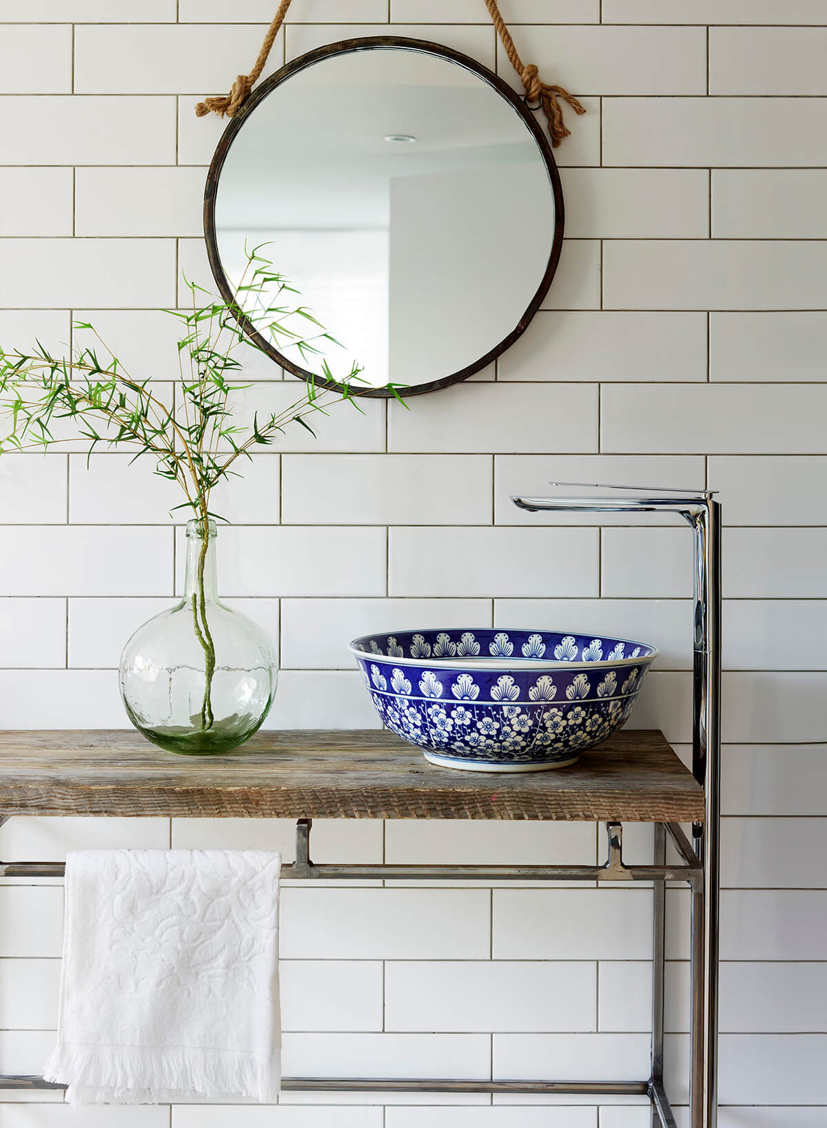 Beautiful Sink with a Pop of Color