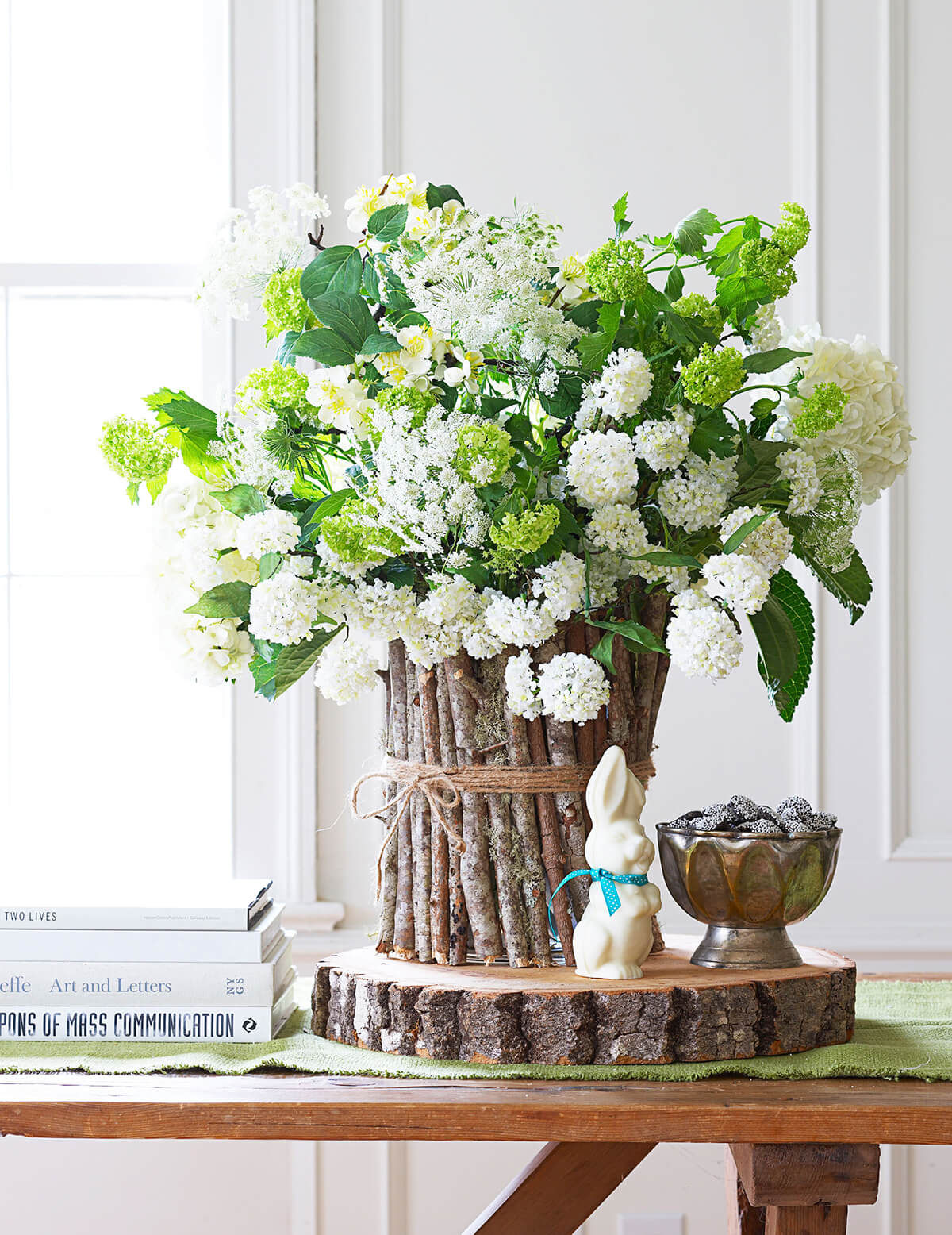 50 Best Spring Centerpiece Ideas And Designs For 2021