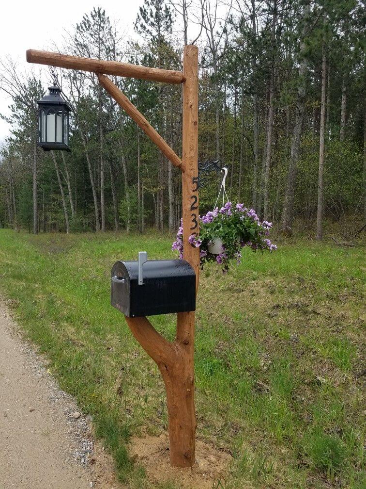 Branch Mailbox with Lamp Accent