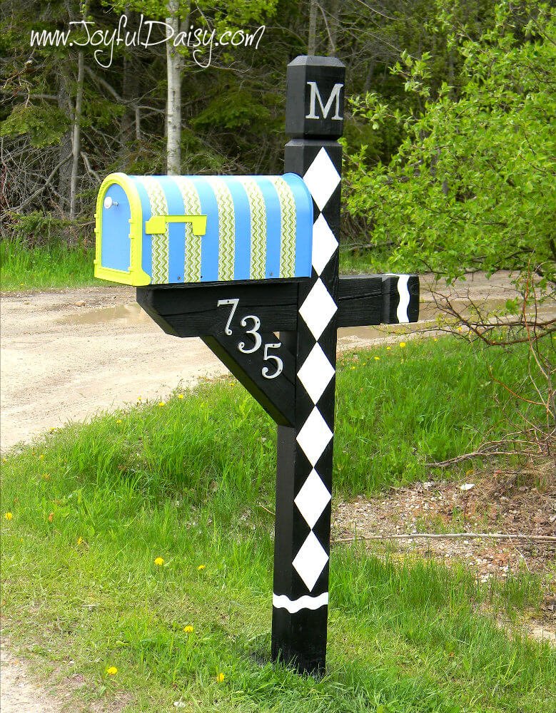 Bold Mix and Match Mailbox Ideas