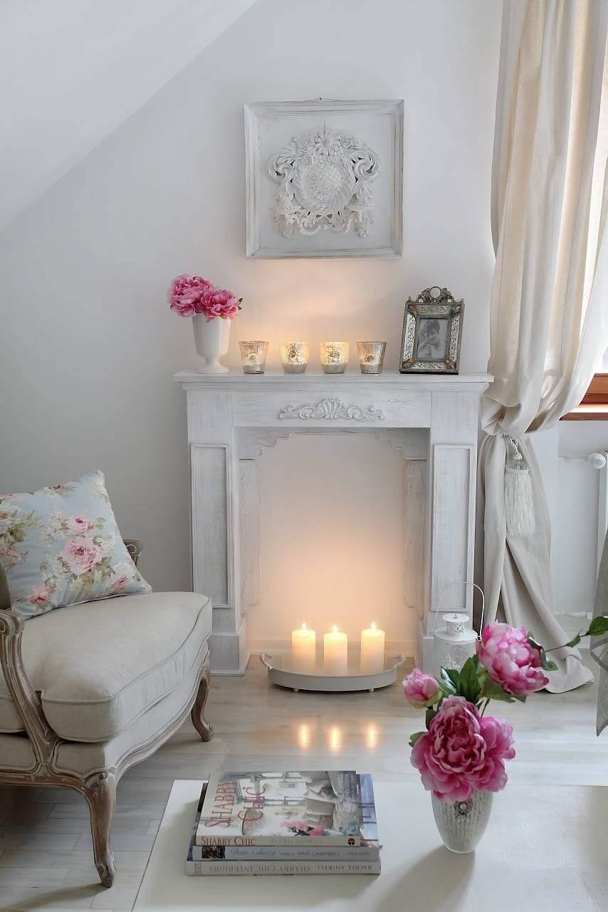 Shabby Chic Living Room Design and Decor Idea with Candles