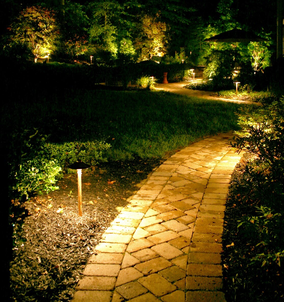 outdoor landscape lighting ideas pictures