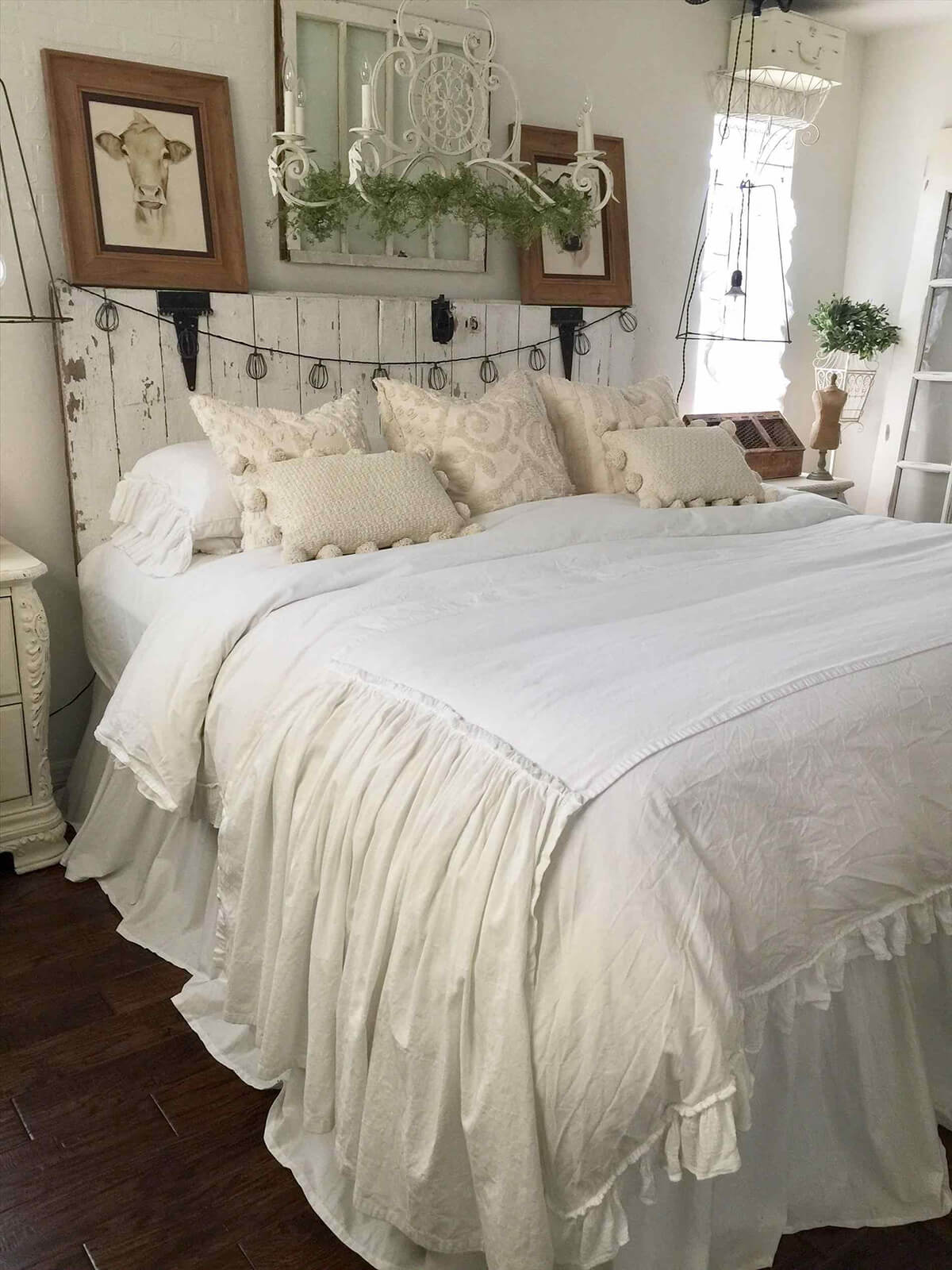26 Best Rustic Bedroom Decor Ideas and Designs for 2021