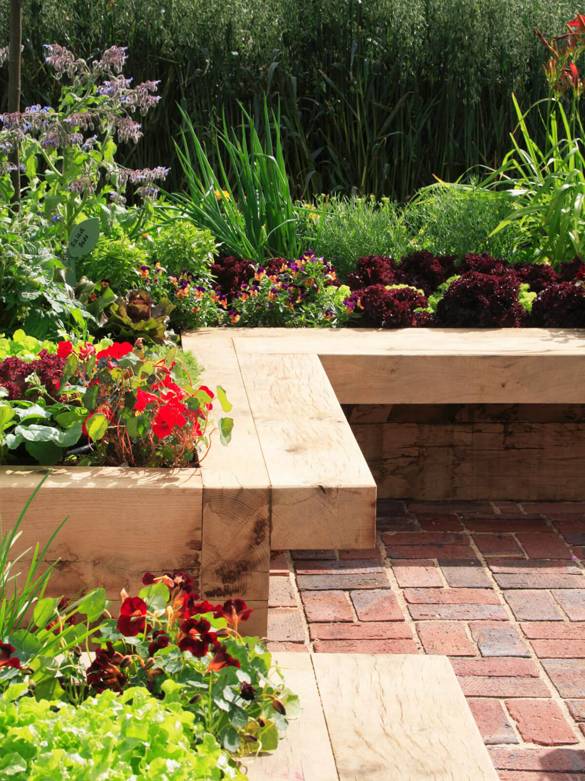 Smooth Wooden Garden Bench Edge