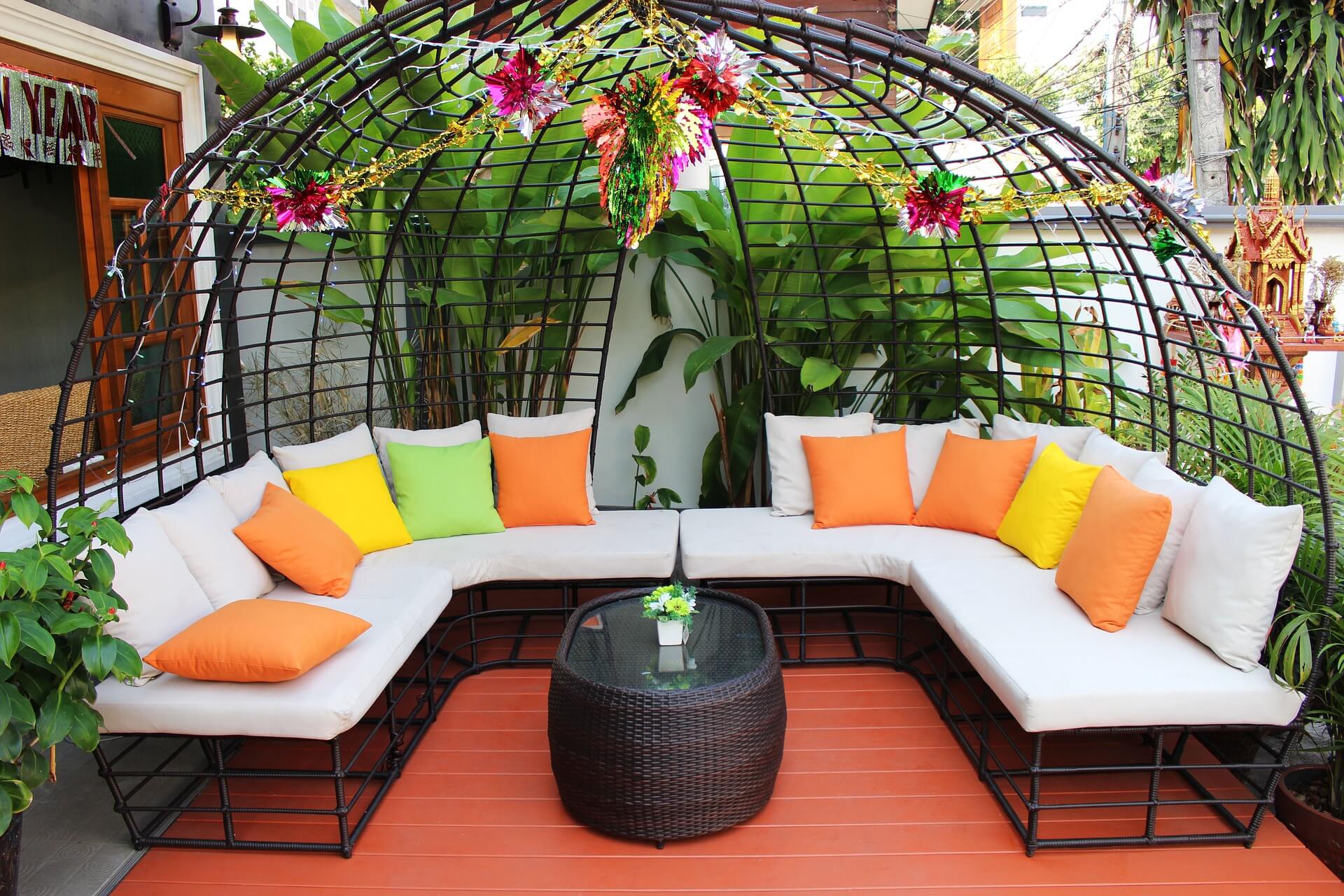 23 Outdoor Living Space Ideas Homebnc 