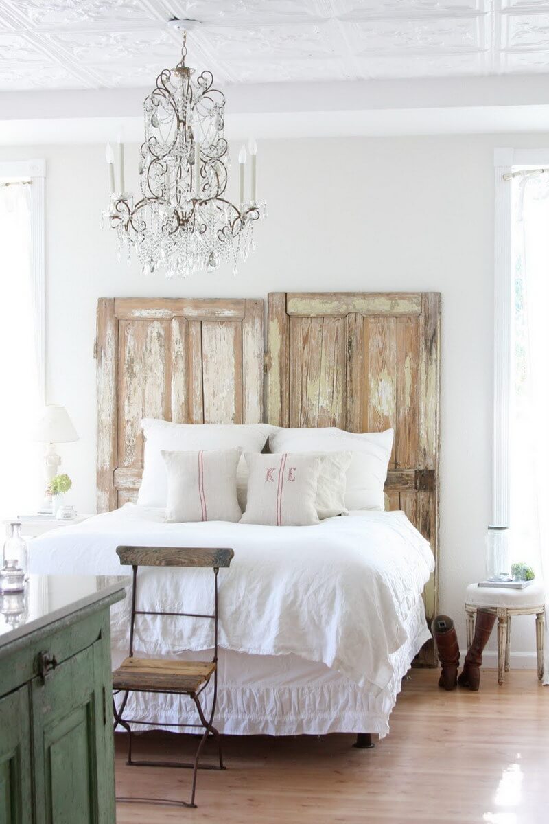 26 Best Rustic Bedroom Decor Ideas And Designs For 2021