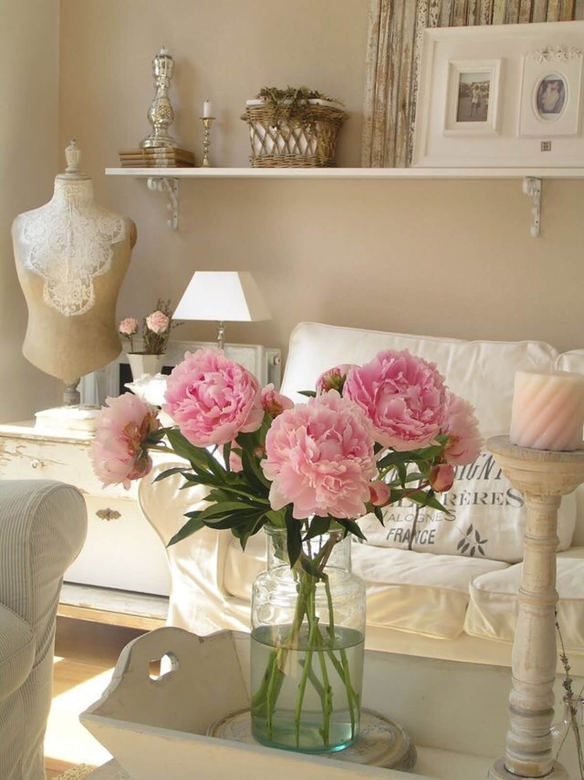 Contemporary Modern Shabby Chic Living Room : Living Room White Fabric ...