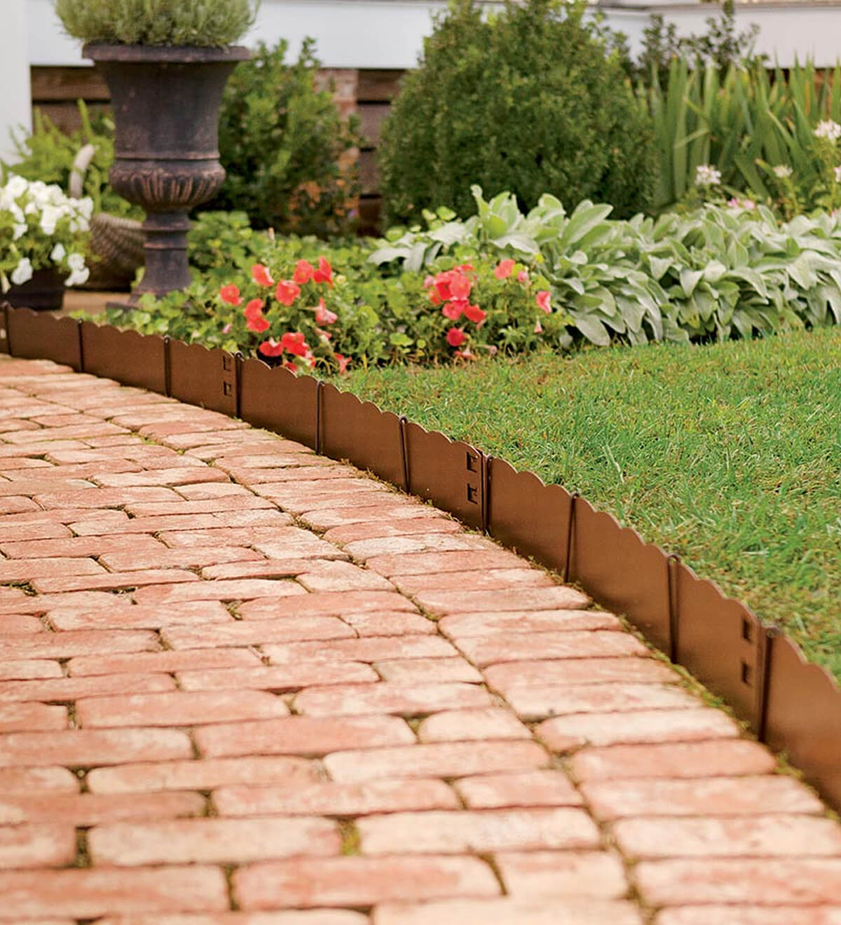 decorative landscape edging ideas