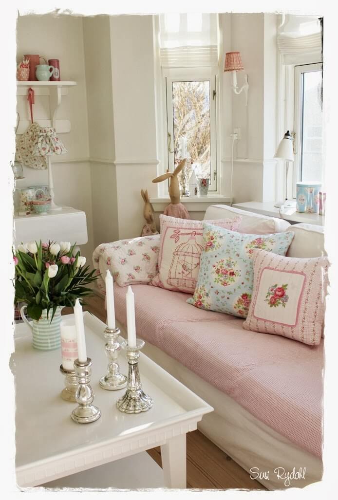 32 Best Shabby Chic Living Room Decor Ideas And Designs For 2021 - Shabby Chic Home Decor Ideas
