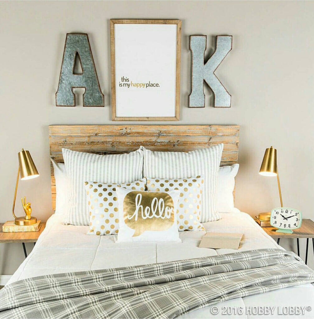 stylish bedroom wall decor ideas