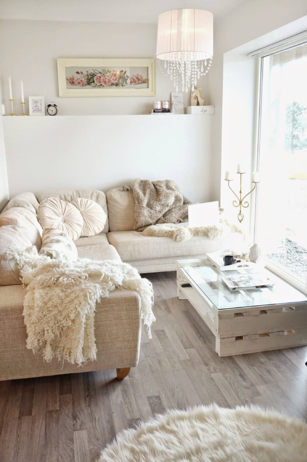 Light Colors Make the Room Look Larger