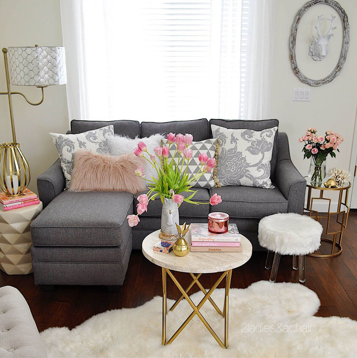 25 Best Small Living Room Decor And Design Ideas For 2019