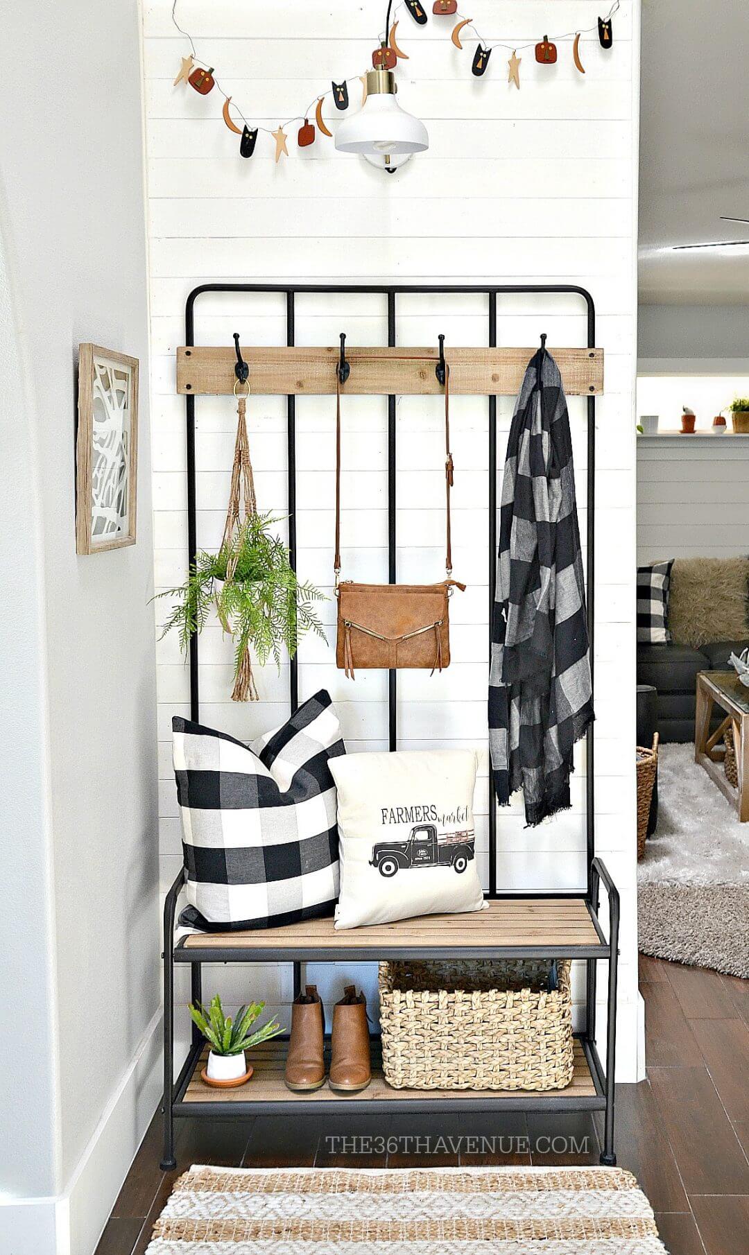 28 Best Small Entryway Decor Ideas And Designs For 2019