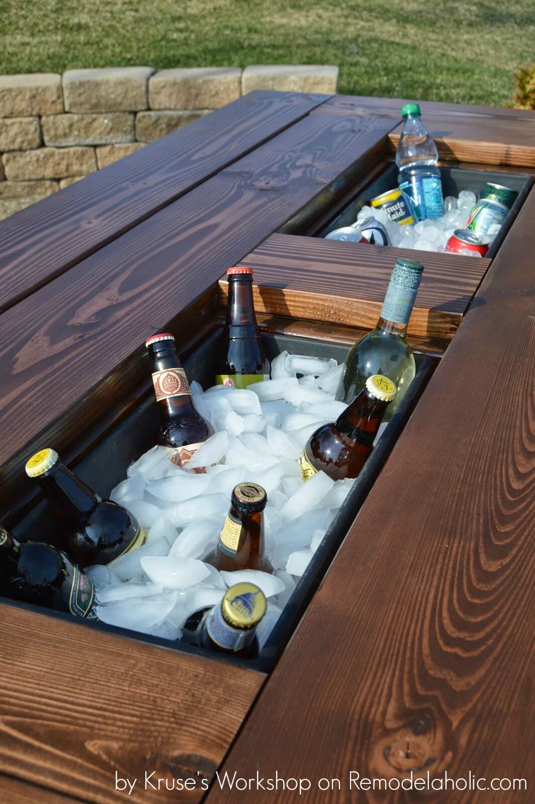 Pacific Poolside Patio Table With Built-In Icebox