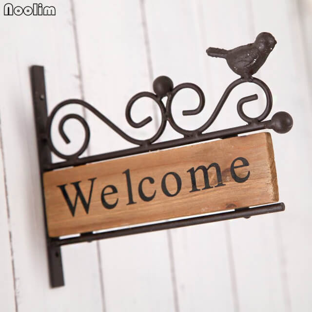 Welcome Sign with Cute Bird Accent