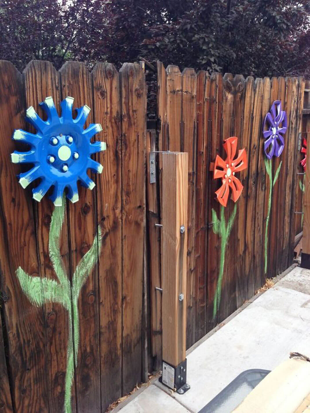 Cute Flowers made of Car Hubcaps