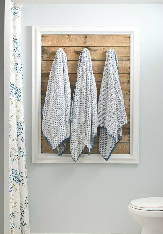 Wood Pallet Bathroom Towel Rack