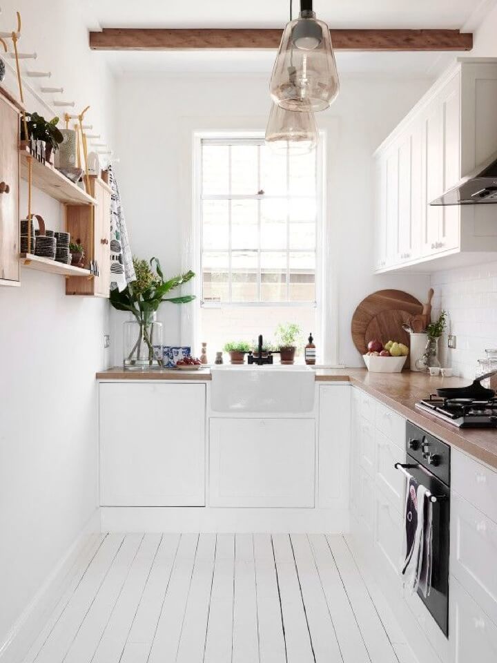 https://homebnc.com/homeimg/2018/04/25-small-kitchen-decor-design-ideas-homebnc.jpg