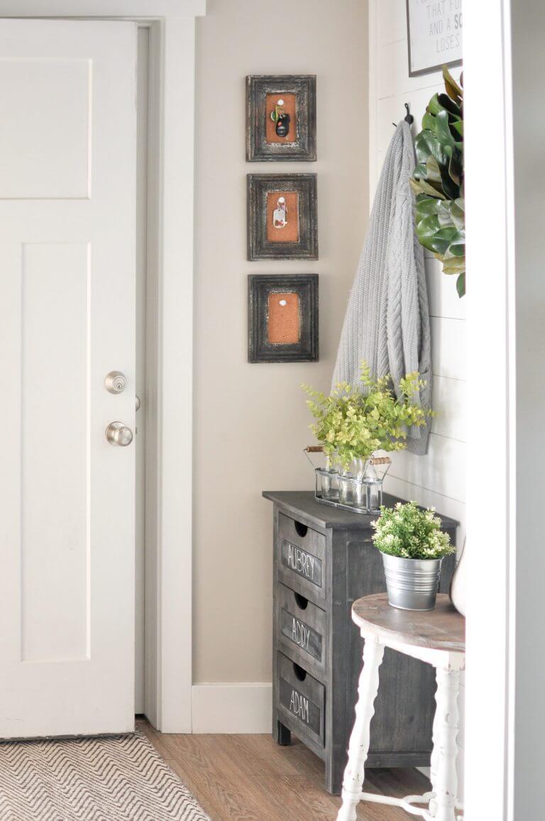 28 Best Small Entryway Decor Ideas and Designs for 2021