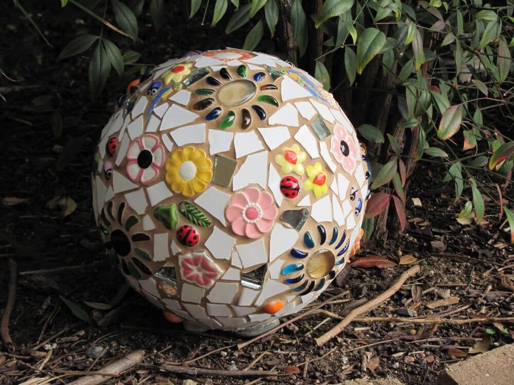 23 Best DIY Garden Ball Ideas and Designs for 2023