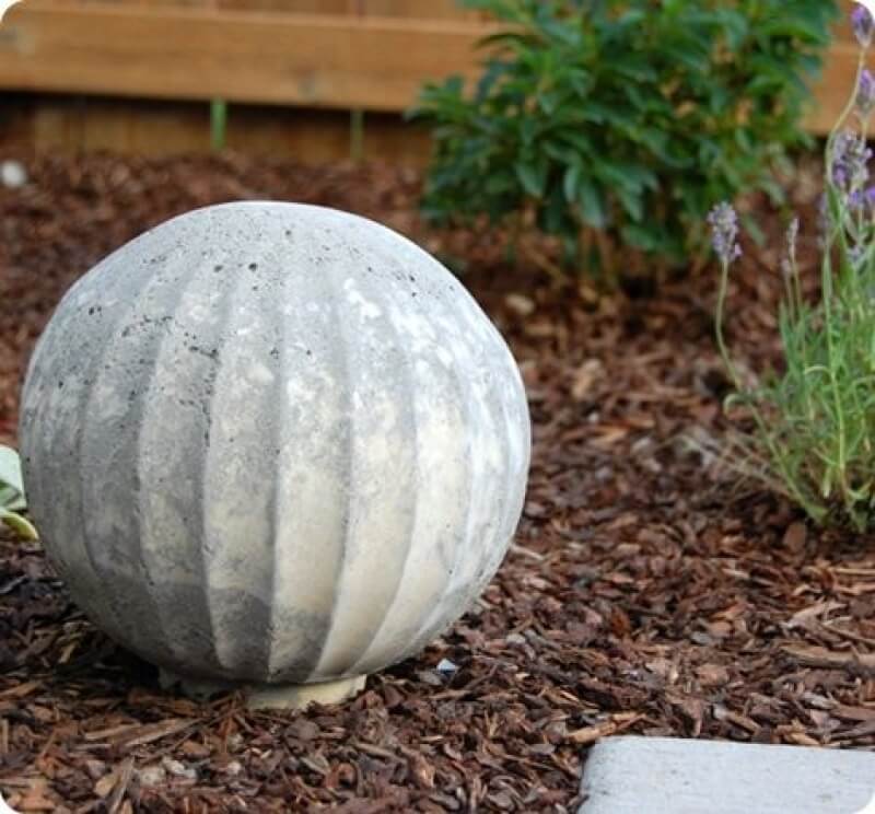 23 Best DIY Garden Ball Ideas and Designs for 2022