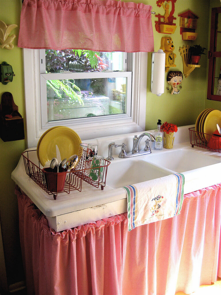 Cute Red Gingham Under-the-Sink Curtain