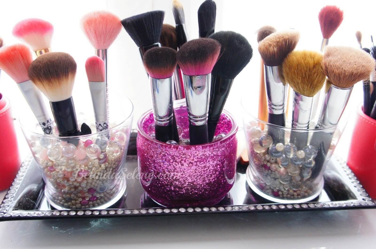 Glam-Tastic Makeup Brush Storage Tray