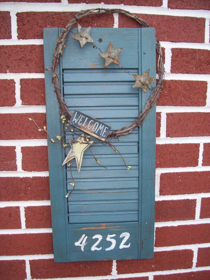 Welcome Sign with Rustic Wreath and Stars