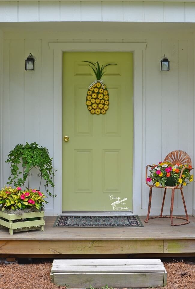 Summer Wreath Idea with Pineapples