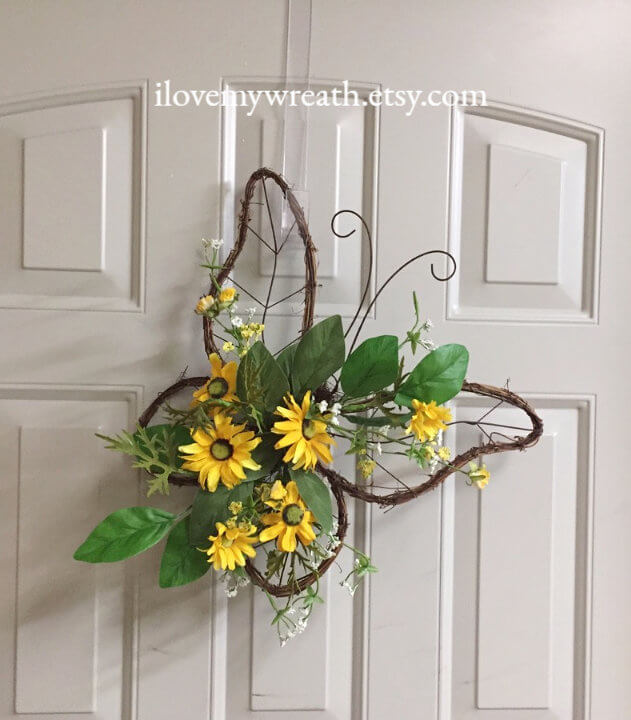 Grapevine Butterfly and Daisies Make for an Unforgettable Summer Wreath