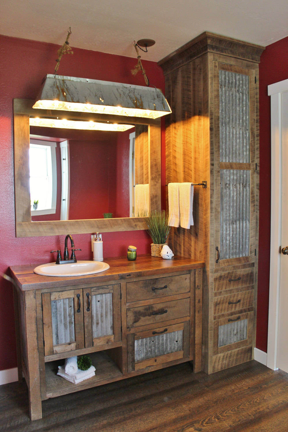 Bathroom Vanity Light Ideas - 35 Best Rustic Bathroom Vanity Ideas and Designs for 2020 : As you in the picture, white vanity sits gracefully on marble vanity top that looks contrast with espresso bathroom cabinet.