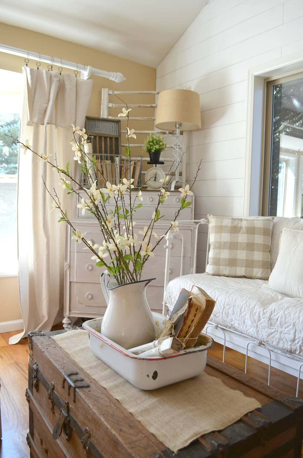 Ivory With Tan Accent Wall and Wooden Elements