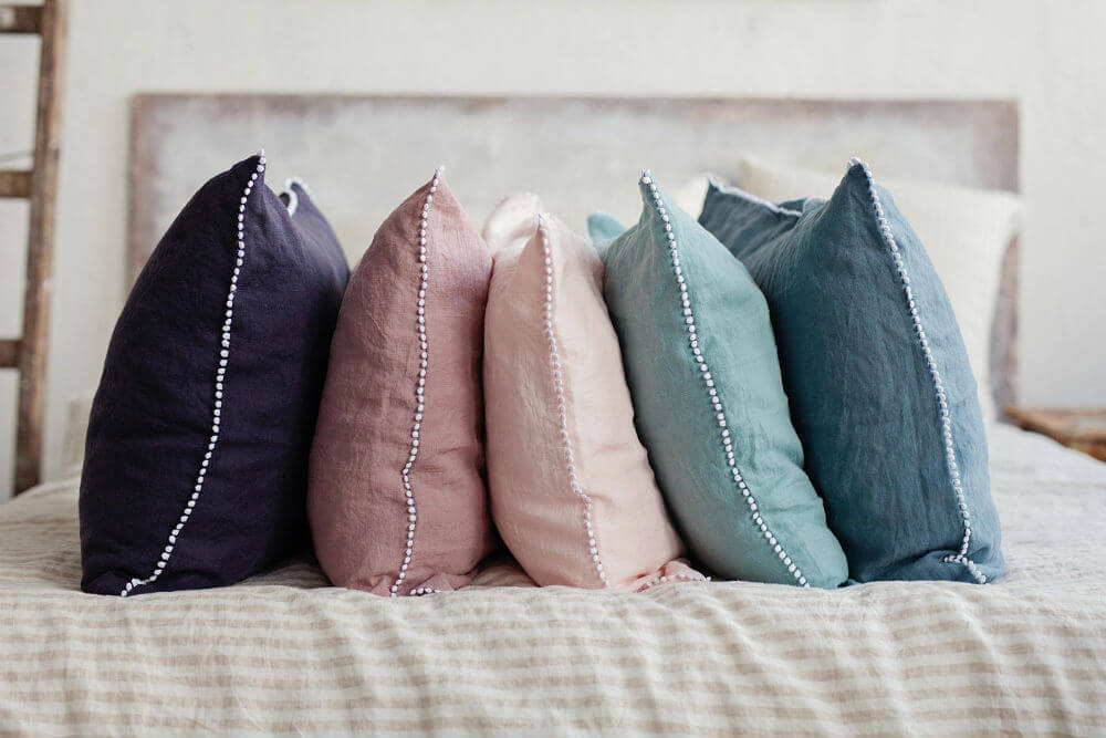 Little PomPom Pillowcase in 12 Colors