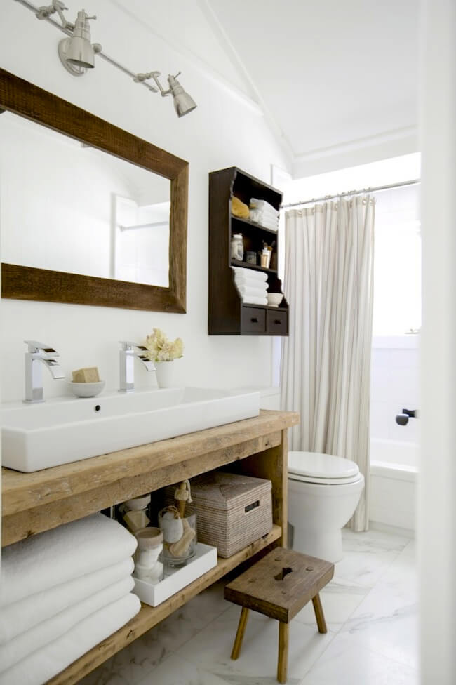 Light Barn Wood Idea with Farmhouse Sink