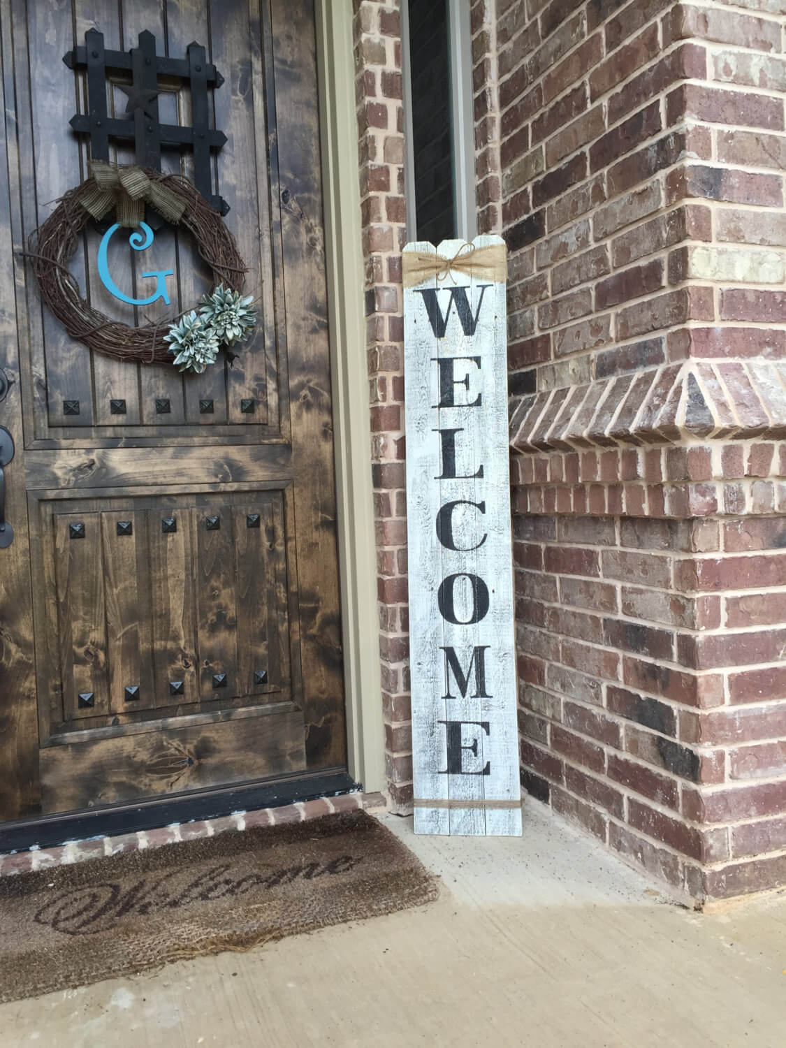 Farmhouse Signs from Reclaimed Wood and Barnboard