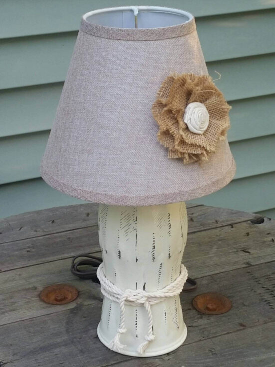 25 Rustic White Farmhouse Decor Ideas for Your Living Space